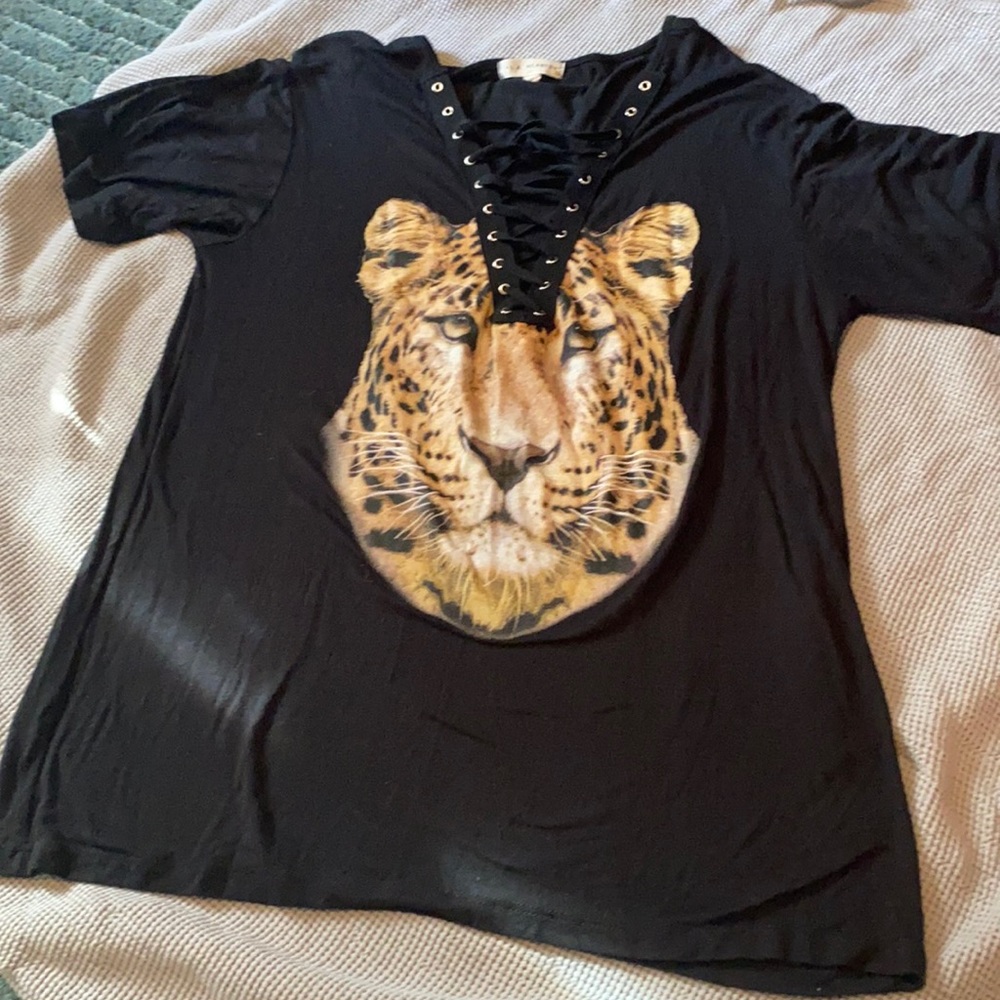 Woman’s cheetah cute shirt!